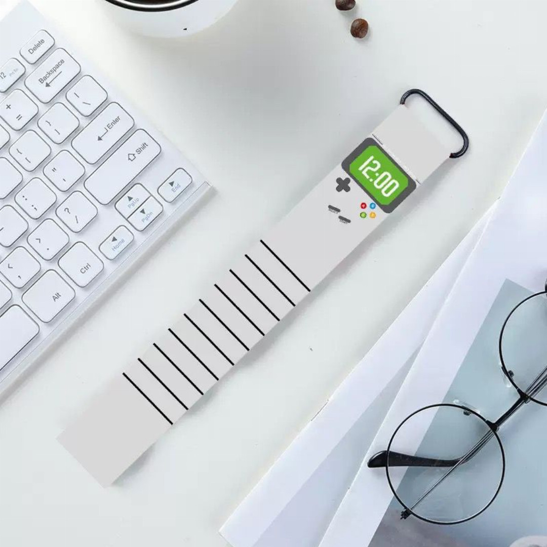 Trendy,Paper,Watch